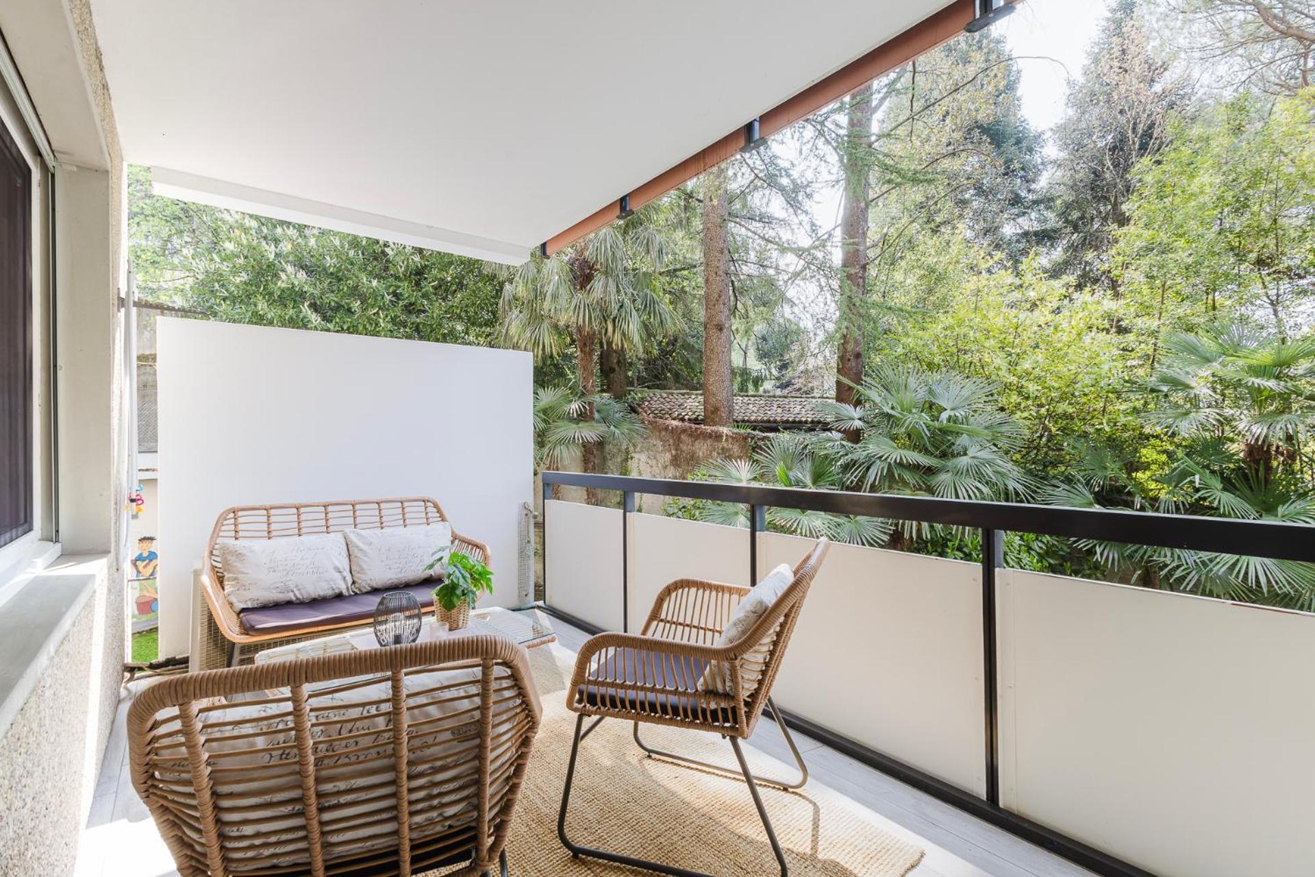 Luganersee, Pool, Strand, Parkplatz, Suite 204 Bissone Exterior foto